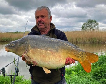 Georg Koppen Karpfen 83 cm 24 Pfund Wörnitz